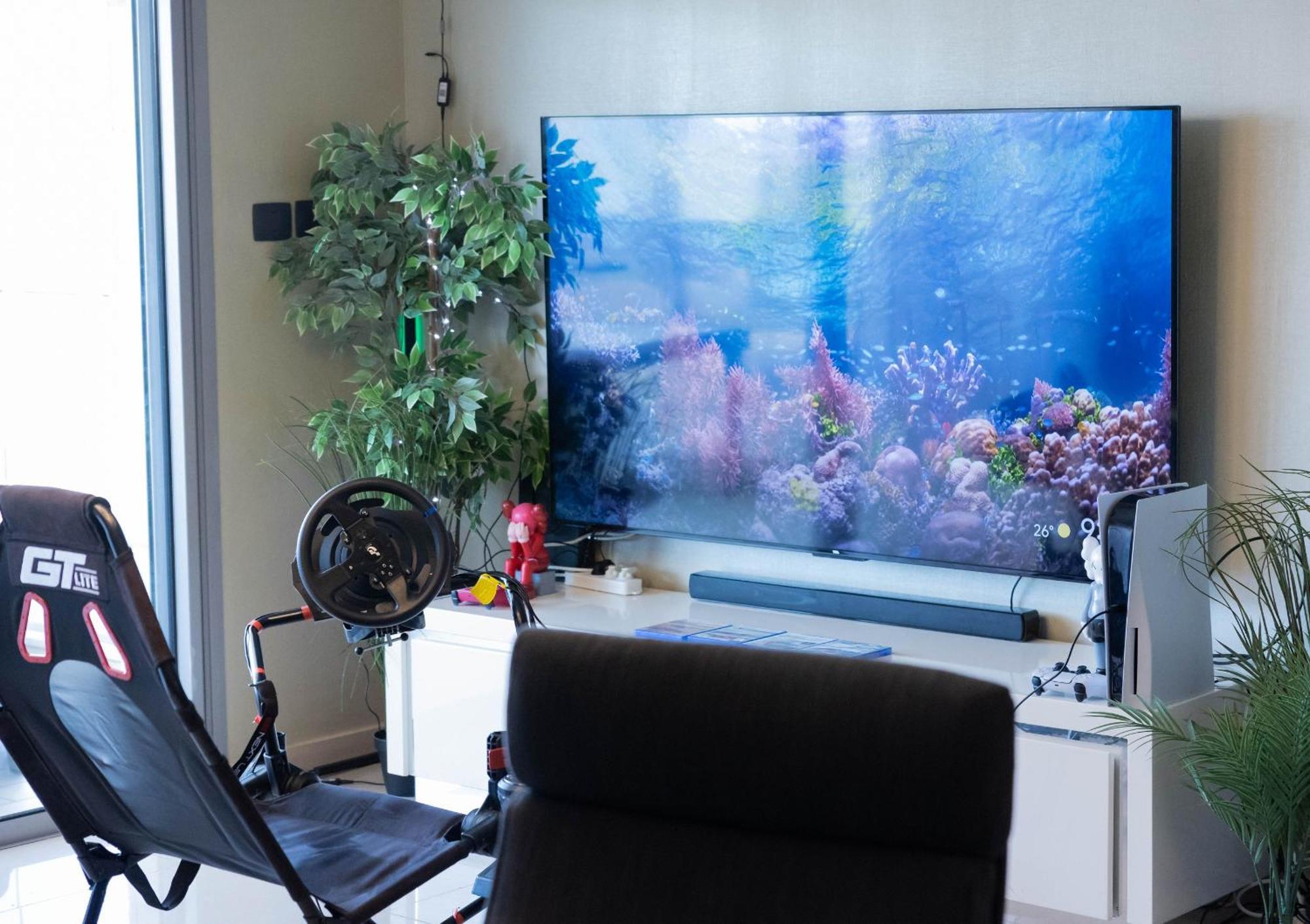 Fisharent Luxury Royal Park Apartment